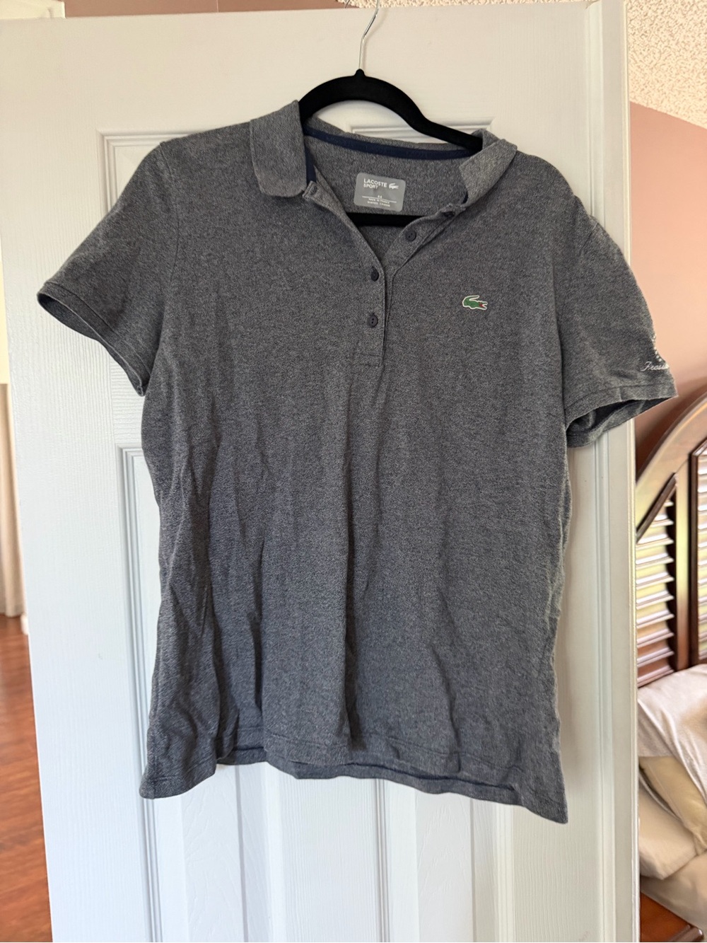 Lacoste Women’s Gray Short-Sleeve Polo with Green Crocodile